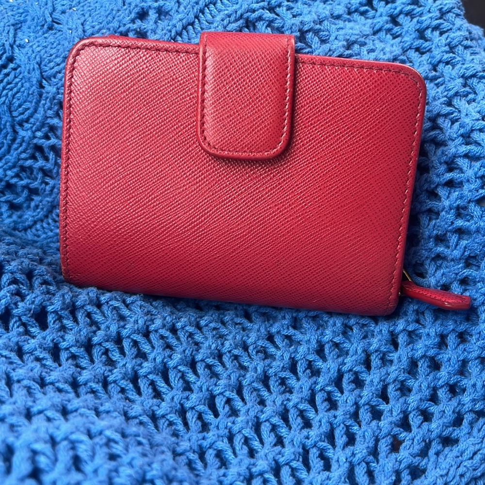 Prada Wallet - Picture 2 of 6